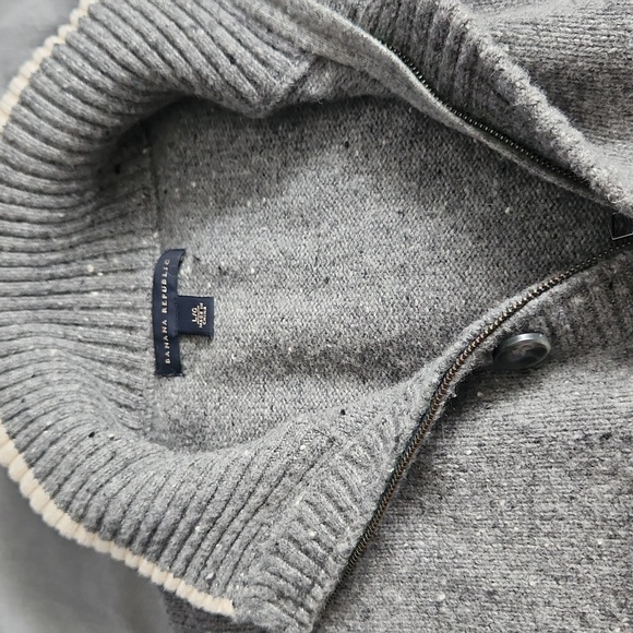 Banana republic L sweater - Picture 2 of 9